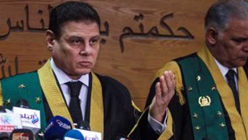 تأجيل محاكمة 215