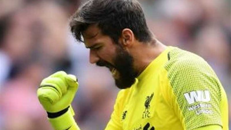 أليسون بيكر يحصد