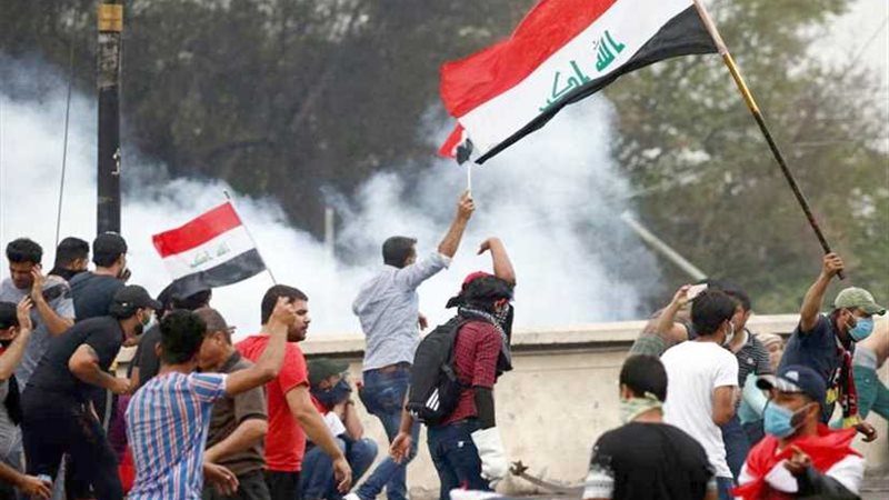 متظاهرون عراقيون