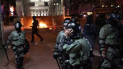 شرطة هونج كونج تعتقل قوميين أوكرانيين شاركوا في الاحتجاجات