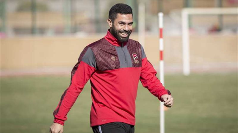 فتحي يثير الجدل بشأن