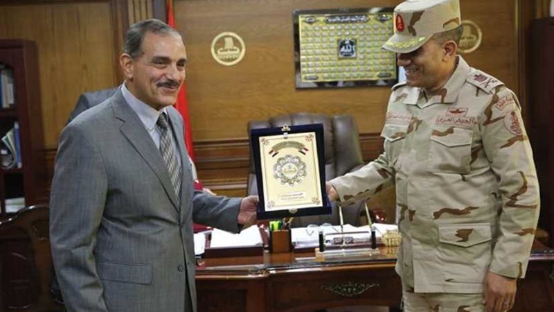 محافظ كفرالشيخ وقائد