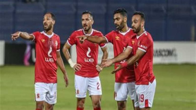 الأهلي يتعادل مع