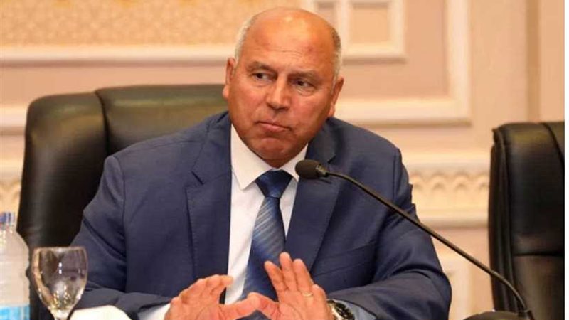 وزير النقل يستقبل