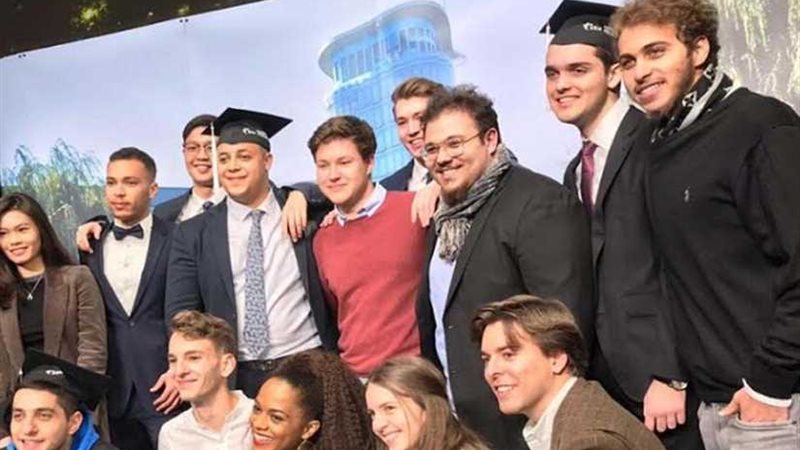 أسرة الموسيقار جمال