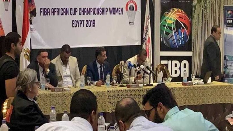 سبورتنج على رأس المجموعة
