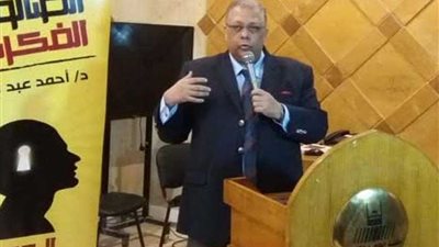 في ندوة بمكتبة القاهرة.. هنا أبو الغار: الانضباط هو الأسلوب الأكثر نجاحا في تنشئة طفل متزن