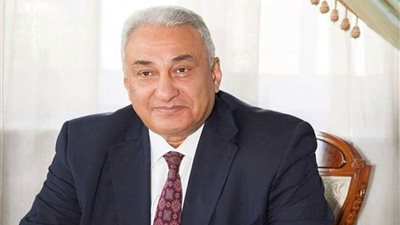 العظماء.. سامح عاشور للمحاميات: لا يجوز ارتداء ملابس كاشفة أو شفافة