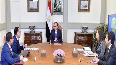 عاجل ..الرئيس السيسي يستعرض مستجدات عملية انتقال الوزارات والأجهزة الحكومية إلى العاصمة الإدارية الجديدة
