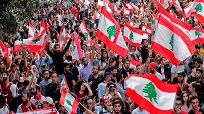 التحركات الاحتجاجية في لبنان تستعيد زخمها مع اقتراب موعد استشارات تشكيل الحكومة