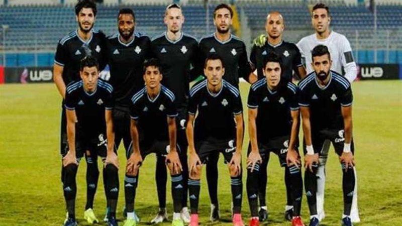 قائمة بيراميدز لمواجهة