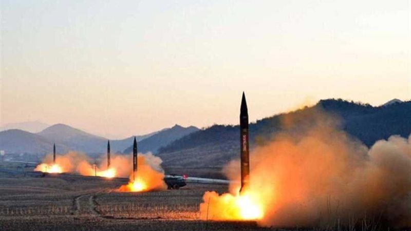 كوريا الشمالية تجري