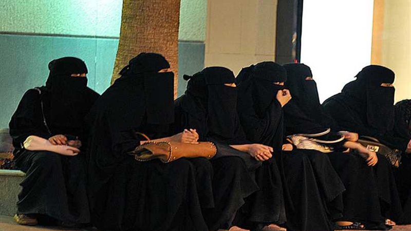 عاجل .. فتاة سعودية