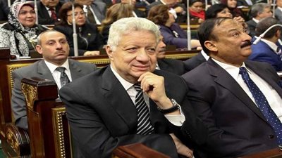 مرتضي منصور يطرح تساؤلات منتقبة كفر الدوار وعري الفنانات بجلسة البرلمان..ووزيرة الثقافة ترد