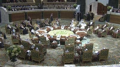 قمة الرياض تعتمد تعيين مرشح الكويت أمينا عاما لمجلس التعاون الخليجي