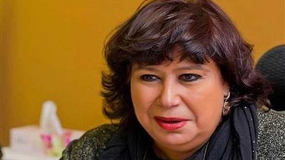 وزير الثقافة أمام 