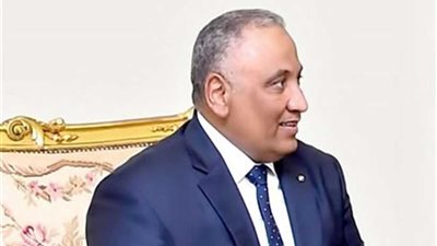 رئيس «الرقابة الإدارية» يبحث معوقات الصناعات الهندسية مع مثلي غرفة «الصناعة»