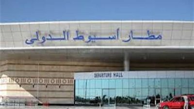 جمارك مطار أسيوط تحبط محاولة تهريب هواتف محمولة وأجهزة موديم