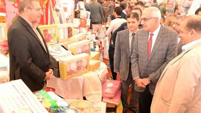 بمشاركة 35 شركة ومصنع..