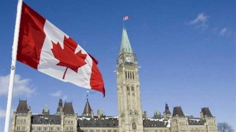 وزير كندي يشارك في