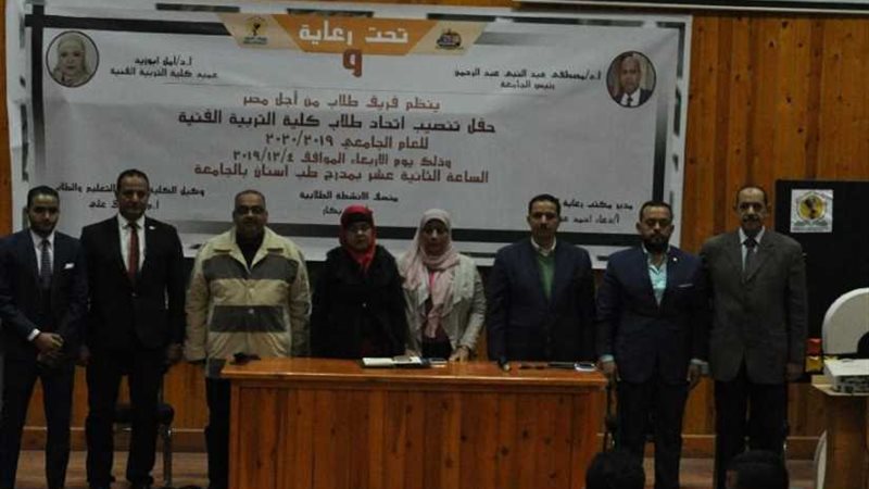 بفقرات غنائية.. 4