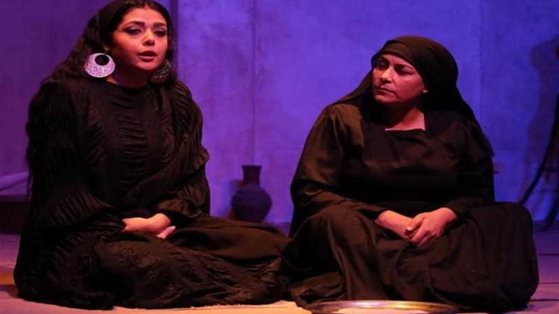 بالصور.. الطوق والأسورة