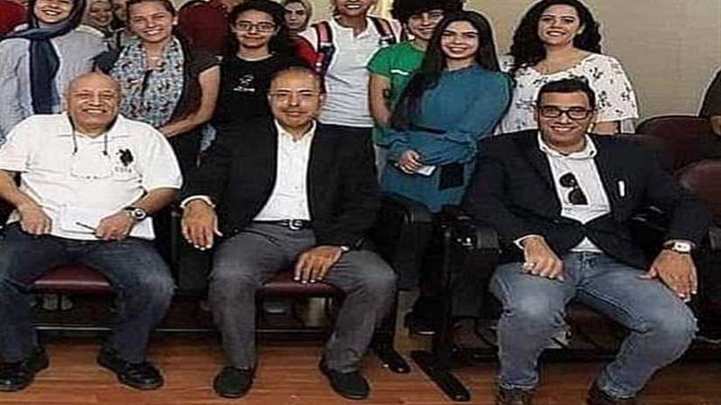 كليه الإعلام تطلق