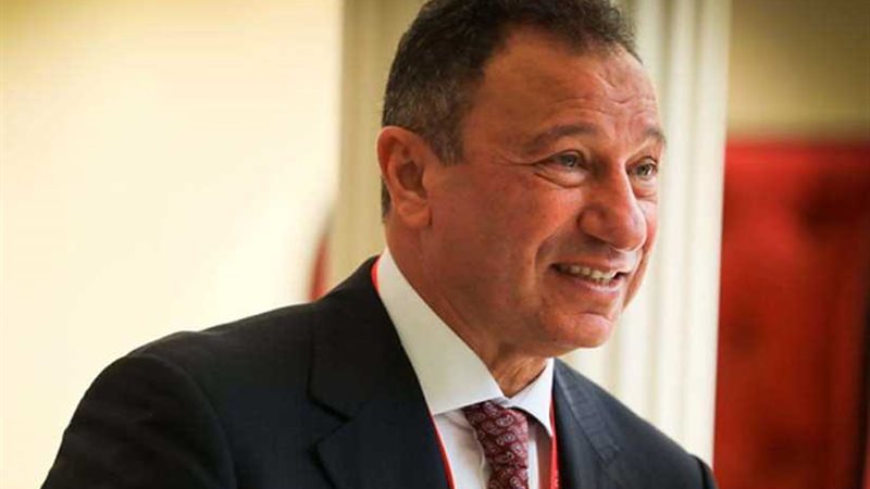 الخطيب يغادر إلى