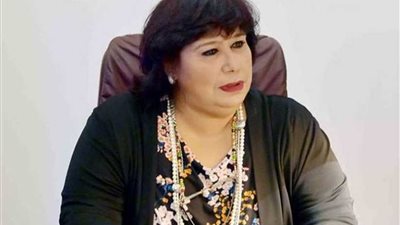 وزيرة الثقافة تنعى المخرج المسرحى محسن حلمى