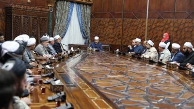الإمام الأكبر: خطاب الأزهر رسالة سلام للعالم وتدريب الأئمة لمواجهة الفكر المتطرف
