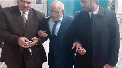 بعد 34 عامًا.. مواطن مصري يعود إلى أرض الوطن ..اعرف التفاصيل