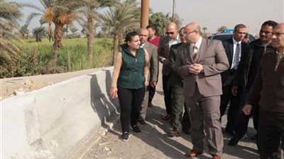 محافظ بني سويف يتابع ميدانيا خطة استعدادات المحافظة لتقلبات الطقس المحتملة