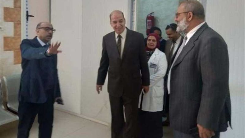 وكيل صحة أسيوط يفاجئ