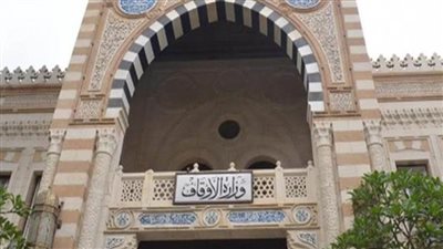 الأوقاف تستبعد إمامًا وخطيبًا بالشرقية ومقيم شعائر بسوهاج