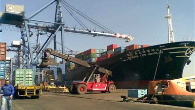 157.7 مليون جنيه إيرادات جمارك الأدبية بالسويس خلال نوفمبر الماضي