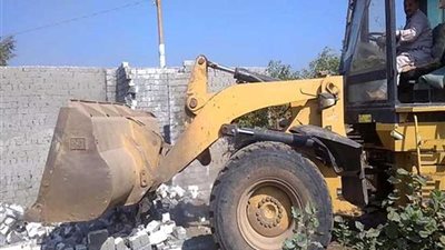 أمن المنوفية يزيل التعديات علي أملاك الدولة ومنافع الري