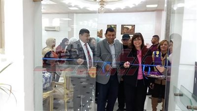 نائب رئيس جامعة بنها لشؤون خدمة المجتمع يفتتح معرض الملابس الخيري للطلاب