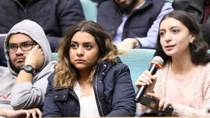 خلال اليوم التعريفي