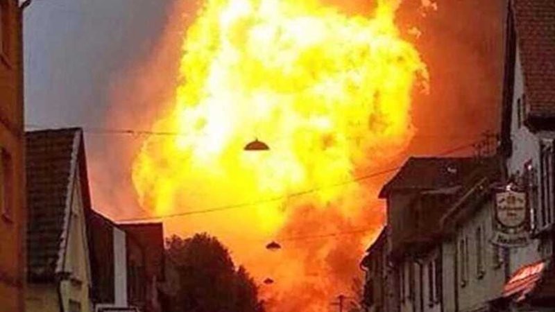 إصابة 25 شخصا في