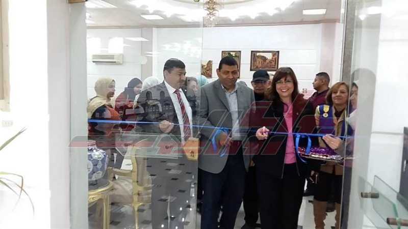 جانب من افتتاح المعرض