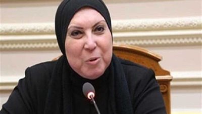 جهاز تنمية المشروعات يقيم معرضا للمنتجات التراثية والفنية على هامش منتدى شباب العالم