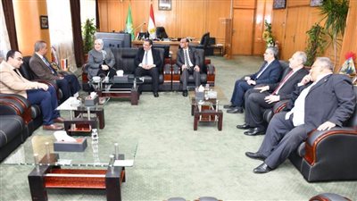 اتفاقيتا تعاون بين جامعة قناة السويس ومحافظة الإسماعيلية