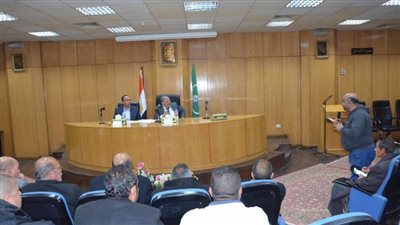 محافظ المنيا خطة متكاملة لتحسين منظومة النظافة
