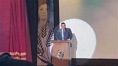 محافظ البحيرة: الأنشطة الثقافية تساهم في تشكيل الوعي وتنمية المواهب