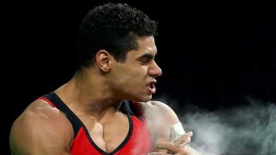 رئيس مكافحة المنشطات يبرئ بطل رفع الأثقال