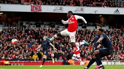 أرسنال يفوز على إيفرتون 2/3 في الدوري الإنجليزي