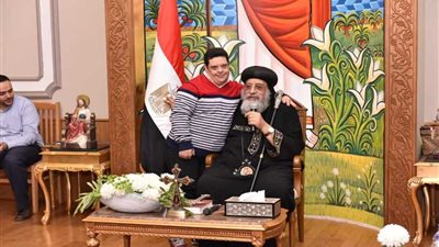 البابا تواضروس يلتقي أسرة القلب الفرحان ..(صور)