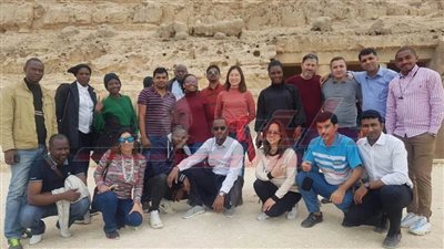 وفد سياحي إفريقي يزور آثار عروس الصعيد