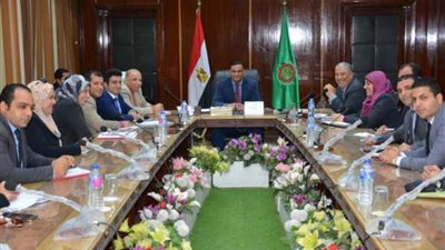 محافظ الدقهلية لمعاونيه: الرئيس يدعم تمكين الشباب من المواقع القيادية