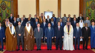 الرئيس السيسي  يؤكد الحرص على دعم وتعزيز التعاون بين الدول العربية